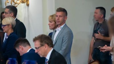 Magyar Péter nemcsak Brüsszelben kerüli a munkát