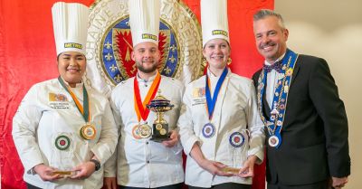 Történelmi siker! Magyar bajnok az ifjúsági szakács világbajnokság élén – gratulálunk az aranyérmes Nyikos Patriknak!