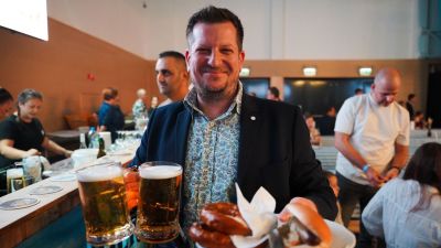 Oktoberfest a győri Audi-iskolában – Német sörök, bajor zene várta a vendégeket – Fotók, videó