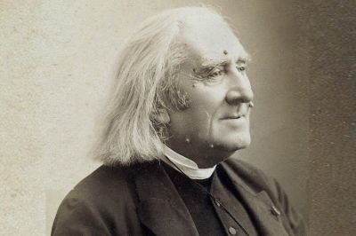 Egy korabeli harmónium is megszólal a Liszt 213 című ünnepi koncerten