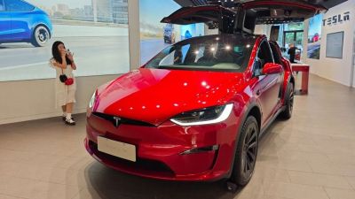 Hárommillió autónál tart Kínában a Tesla