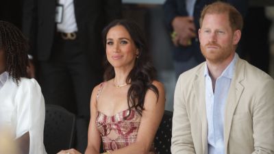 Harry herceget a felesége kényszerítette rá, hogy elhagyja Angliát - állítja Meghan Markle korábbi fotósa