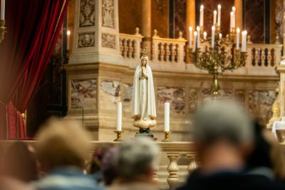 A Szűzanya meghirdette a megtérés és engesztelés forradalmát – Fatima-est a Szent István-bazilikában