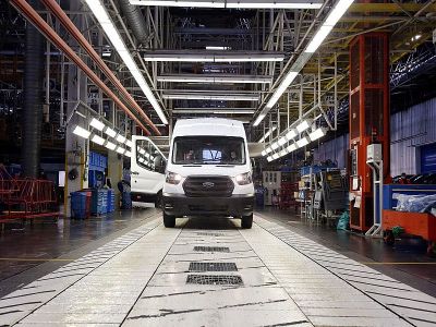 Helyi akkugyárral szolgálja európai igényeit a Ford