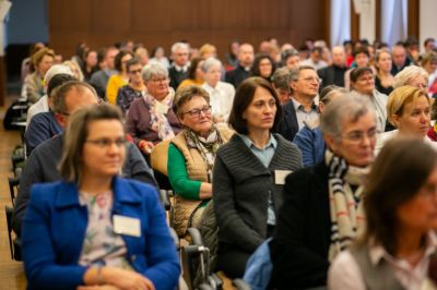 Akik segítenek belépni a remény kapuján – Elkezdődött a kateketikai kongresszus Esztergomban