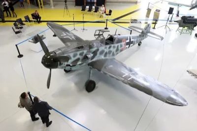 Messerschmitt 109-es repülőgép roncsait emelték ki a földből Vámosszabadinál