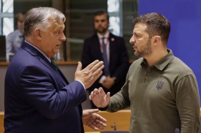 Zelenszkij az EU-csúcson próbálja meggyőzni Orbánt, hogy ne tegyen ismét keresztbe Ukrajnának