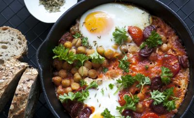 Főzzünk jókat olcsón csicseriből: 4 egyszerű bagolyborsó recept képekkel