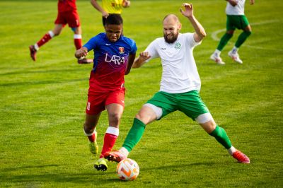 NYUGAT-SZLOVÁKIA, IV. HUMMEL LIGA, 12. forduló: Menetelnek a pataiak, újra magára találhat Ímely