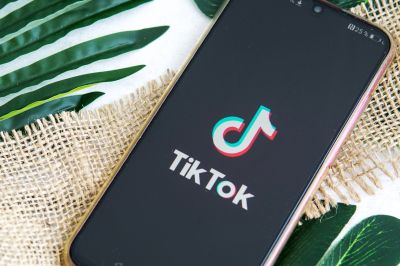 Ő az első a királyi családból, aki fenn van a TikTokon