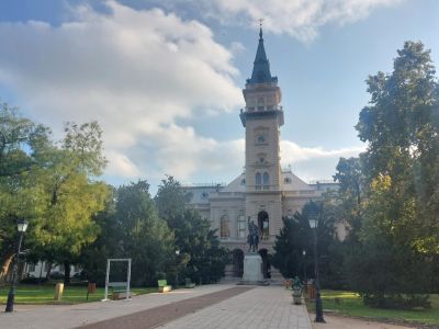 Teljesen vakon szavaznak a vásárhelyi képviselők Márki-Zay Péter kastélyszerzése ügyében