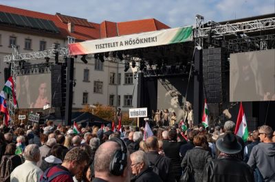 Orbán: Mai ünnepünk rendhagyó, itt vannak velünk azok, akik egy hónapja megvédték az országot a dunai árvíztől