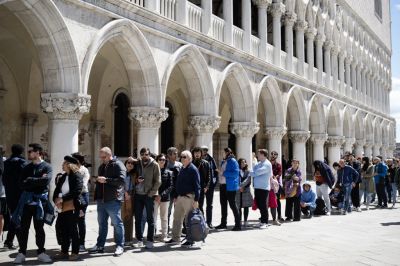 Velence tovább emeli a turistaadót -  De vannak, akik mentesülnek alóla