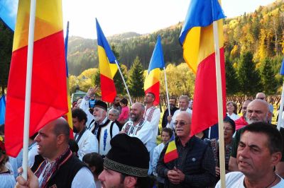 Ismét az úzvölgyi temetőben ünnepeltek a román nacionalisták