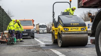 Ennek sok vidéki autós örülni fog: hamarosan kibővítik az M1-es autópályát + Részletek!