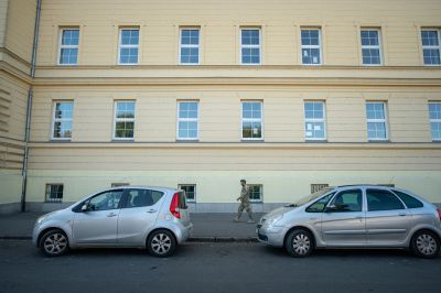 Gimnáziumok helyett a szakképzésbe terelnék a gyengébb diákokat a tankerületi központok