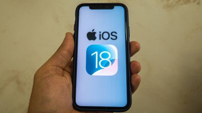 iPhone-felhasználók lázadoznak: „Nevetségesen gyorsan merül az iOS 18.1”