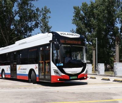 Újabb 20 elektromos meghajtású Ikarus 120e autóbusz áll forgalomba