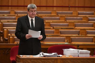 
Egyáltalán nem számít kivételesnek Európában, hogy a járvány évéhez képest csökkent az államadósságunk