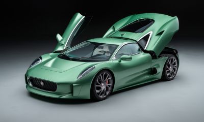 Ilyen csodás lehetett volna a C-X75, a Jaguar középmotoros sportautója