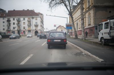 Jogsi nélkül, betépve vezetett egy tinédzser Szabadkán