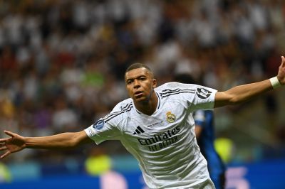 Mbappé a Real Madrid komplett védelmét kicselezte (videó)