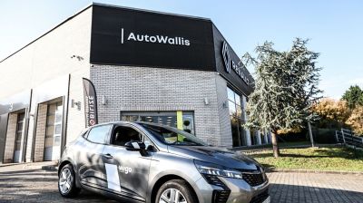 Megnyitotta első budapesti Renault és Dacia autószalonját az AutoWallis