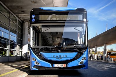 Elektromos Ikarus buszok érkeznek hat településre