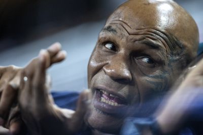 Hihetetlenül kigyúrta magát az 58 éves Mike Tyson a nagy bokszmeccsre (fotók)