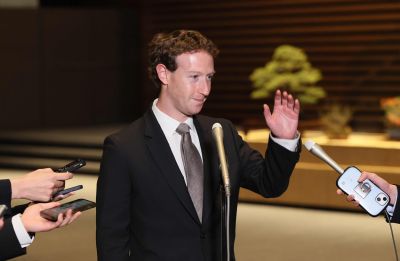 Mark Zuckerberg útra kelt 300 millió dolláros jacht-jával (fotó)