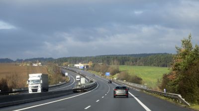 Megtelt az M3-as autópálya: megnövekedett a forgalom, torlódásokra kell számítani