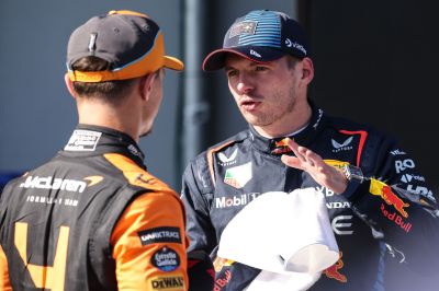 Norris: Verstappen kész feláldozni a versenyeit, hogy legyőzzön engem