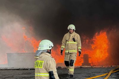 Tűz ütött ki egy indonéziai étolajgyárban, többen meghaltak