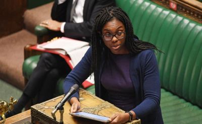 Kemi Badenoch lett a brit Konzervatív Párt új vezetője és miniszterelnök-jelöltje