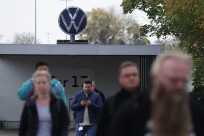 VW-vezér: Masszívan csökkenteni kell a németországi gyártás költségét