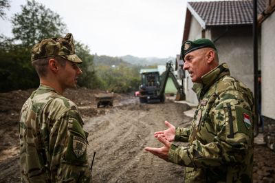 A boszniai áradásoknál segítettek a szentesi katonák – drámai fotók a helyszínről!