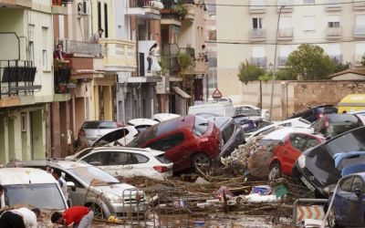 FOTÓK: Apokalipszist idéző helyzetet okoztak az árvizek 