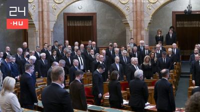 Marad a rendeleti kormányzás: a parlament meghosszabbította a háborús veszélyhelyzetet