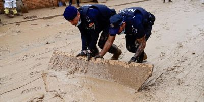 Vörös riasztást adtak ki az extrém esőzés miatt Barcelonára, repülőjáratokat töröltek, többfelé felfüggesztették a vasúti közlekedést (VIDEÓ)