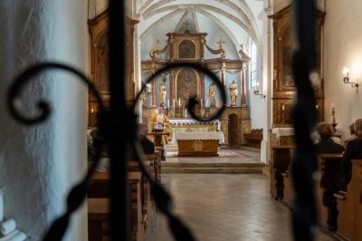 Búcsút ünnepeltek Pécs 12. században épült Mindenszentek-templomában