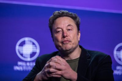 Egy bíró szerint semmi gond nincs azzal, hogy Elon Musk naponta 1 millió dollárt egy-egy szavazónak