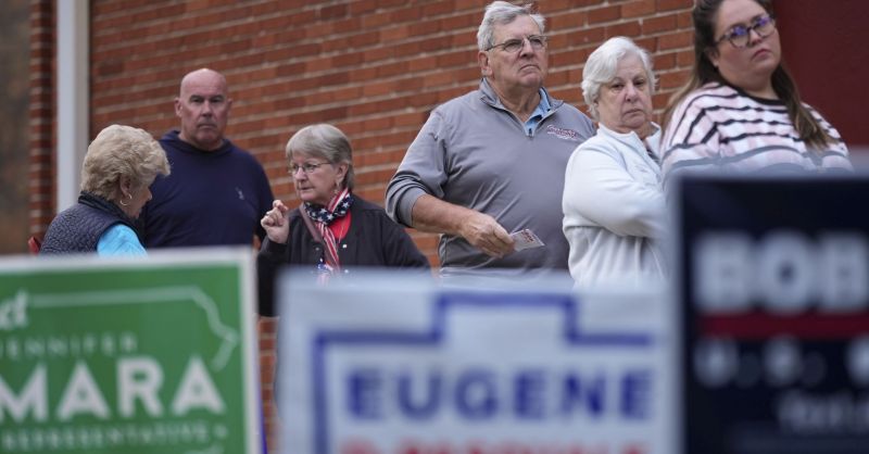 Nyílnak az urnák, elkezdődött a szavazás napja az Egyesült Államokban