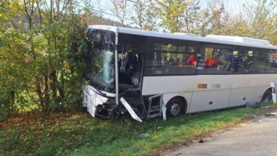 Megrázó hírek érkeztek a magyarországi buszbalesetről: már halálos áldozatról is tudni