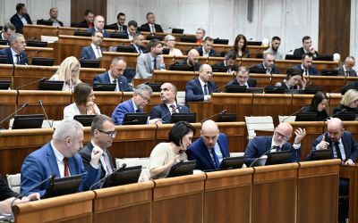 Elutasította a parlament az iskolai szexuális nevelésről szóló SNS-es javaslatot