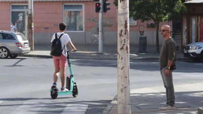 Olvasónk szerint a rollerek szabályozásra várnak