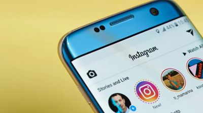 Az Instagram mesterséges intelligenciával figyeli a kamaszok életkorát