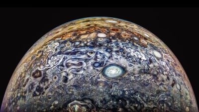  Elképesztő fotókat küldött haza a Juno űrszonda a Jupiter légköréről  