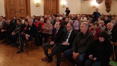 Hoppál Péter: a kormány megvédi a nyugdíjrendszer vívmányait (galéria)