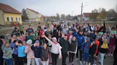 Futva és gurulva jótékonykodtak a szatymaziak – galériával, videóval