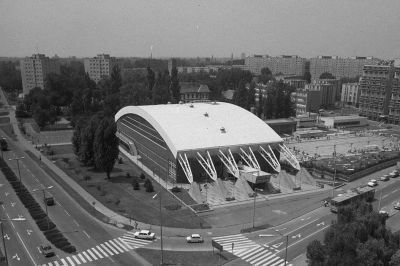 Megálmodója nem élte meg a szegedi sportcsarnok elkészültét, amit egyébként uszodának tervezett